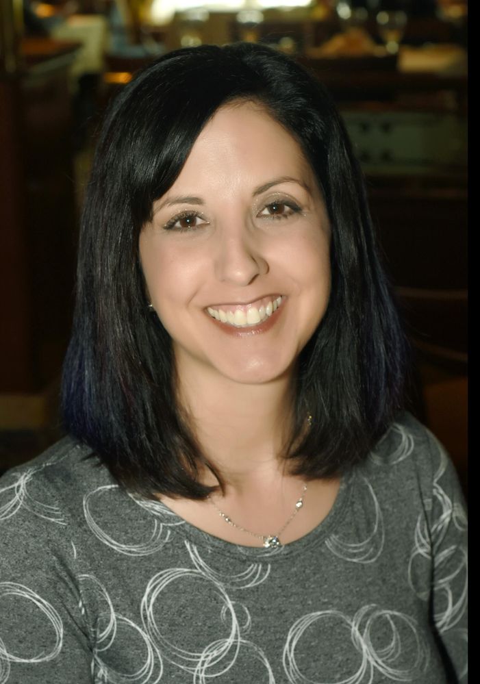 VickieRoberts Pic.jpg